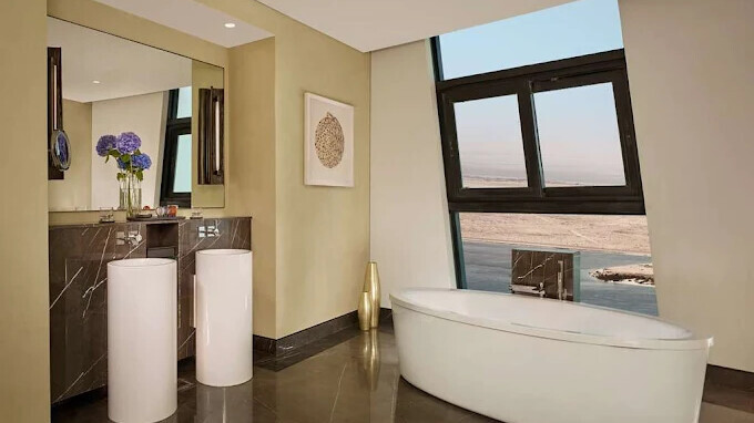 Grand Hyatt Abu Dhabi Hotel & Residences Emirates Pearl